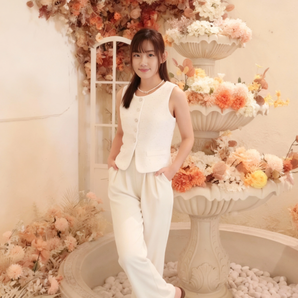 Diana Paris Tweed Vest <i class="fa-regular fa-pen-to-square" style="color: #FFD43B;"></i>