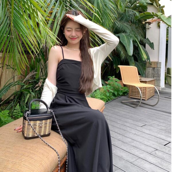 Alexandra Jumpsuit <i class="fa-regular fa-pen-to-square" style="color: #FFD43B;"></i>